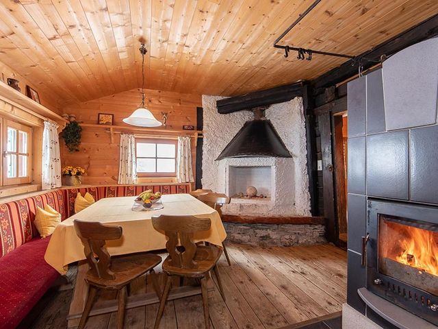 Almhütte auf der Loferer Alm-Salzburg ANI-SBG