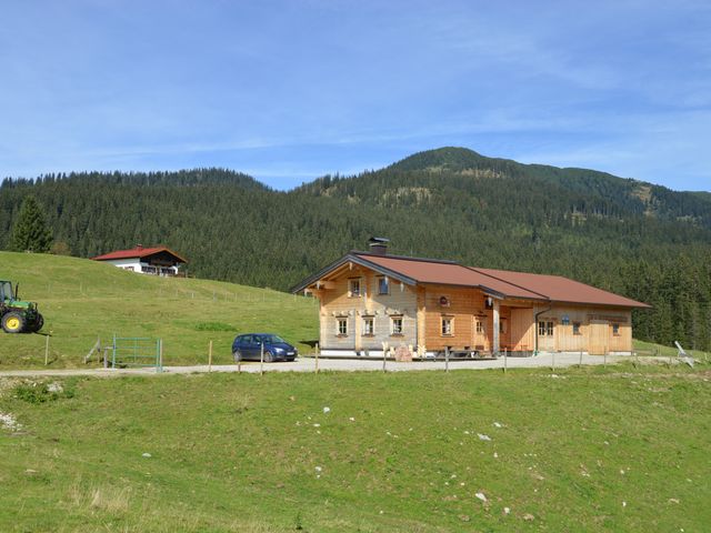 Almhütte in Reit im Winkel WID-BRD